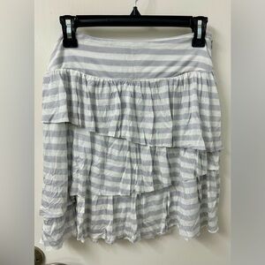 Banana Republic Asymmetrical Gray Striped Tiered Ruffle Skirt Fits like 8